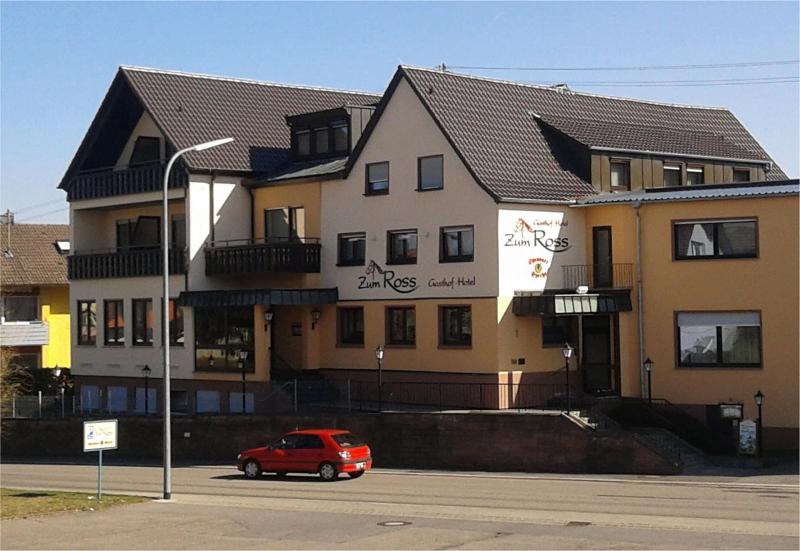 Gasthof Hotel Zum Ross — Wertheim