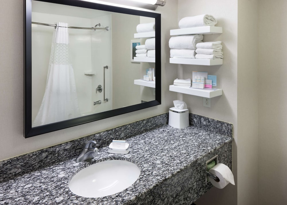 Hampton Inn San Diego Downtown - photo 22