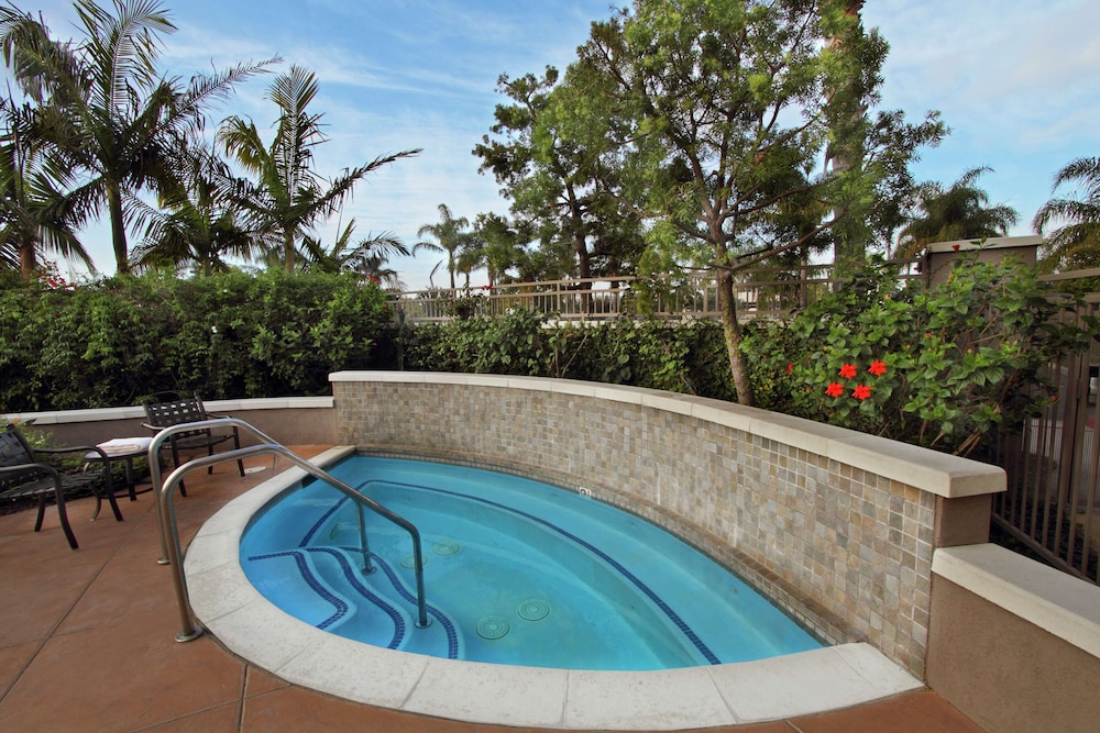Hilton Garden Inn Oxnard Camarillo - photo 43