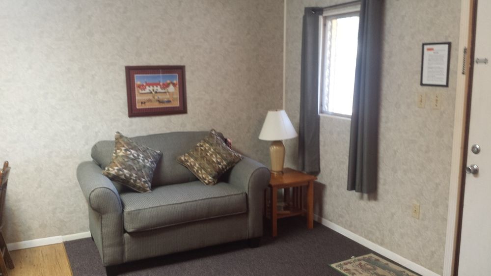 Golden Arrow Resort - photo 18