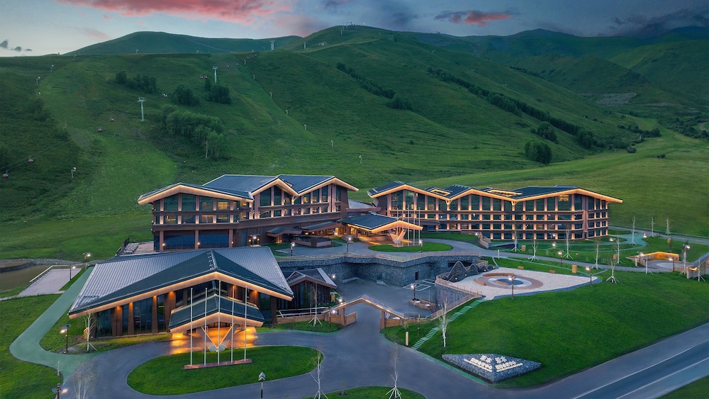 Holiday Inn Resort Kanas Hemu by IHG in Burqin, People's Republic of China