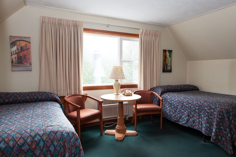 Town & Country Motor Inn - photo 14