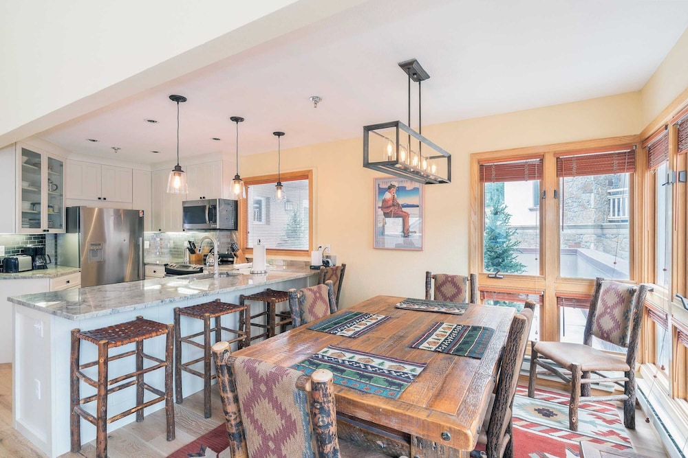 Le Chamonix D By Avantstay Located In Mountain Village Close To Golf Course Skiing — Telluride