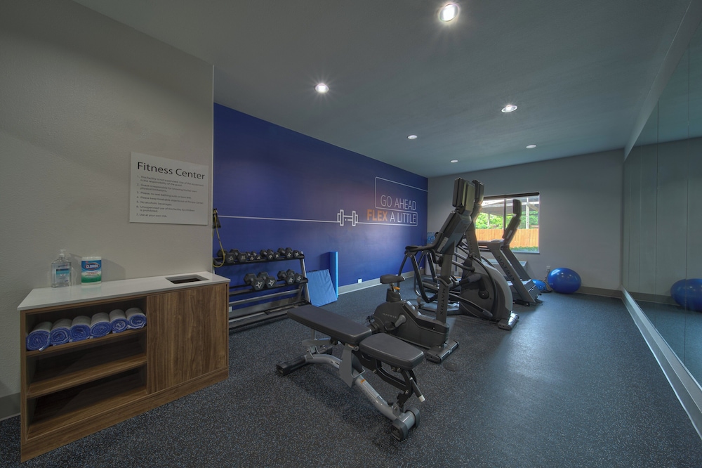 Holiday Inn Express Cleveland by IHG - photo 34