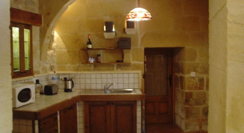 St John Farmhouse — 4-Star Luxury Hotel in Xewkija, Malta