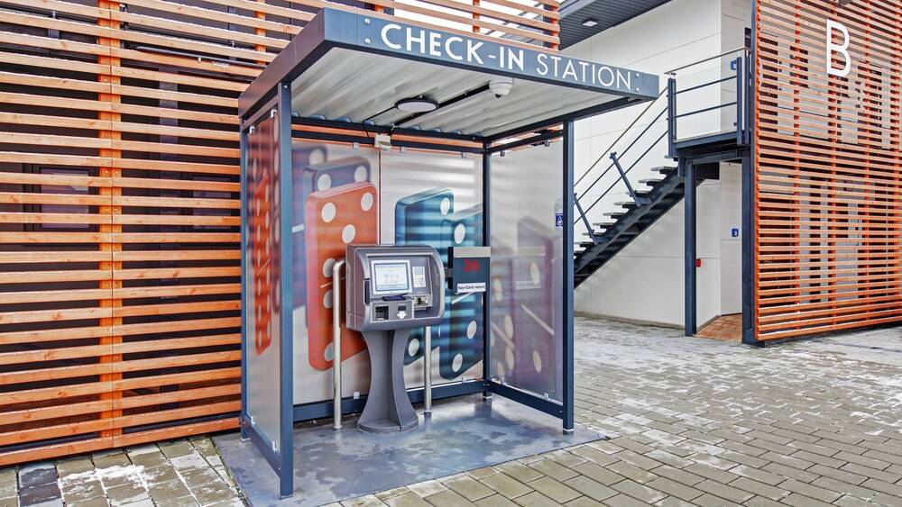 Check-in/Check-out Kiosk