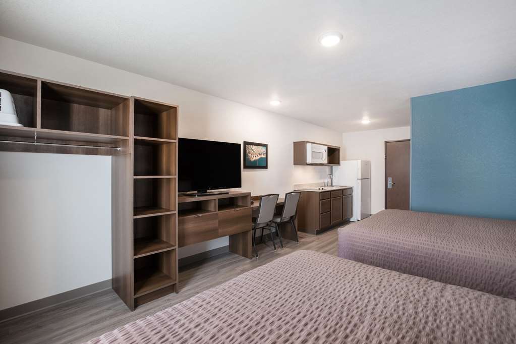 WoodSpring Suites Detroit Madison Heights - photo 26