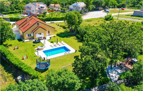 Lovely Home In Vinjani Gornji — 4-Star Luxury Hotel in Imotski, Croatia