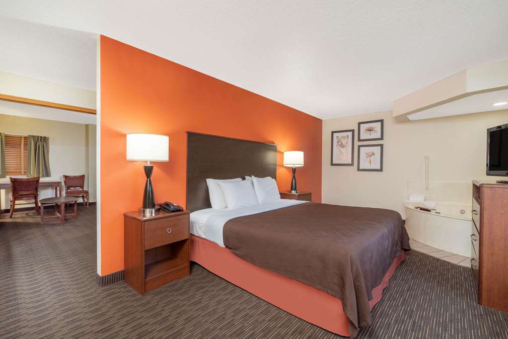 AmericInn by Wyndham Coon Rapids - photo 30