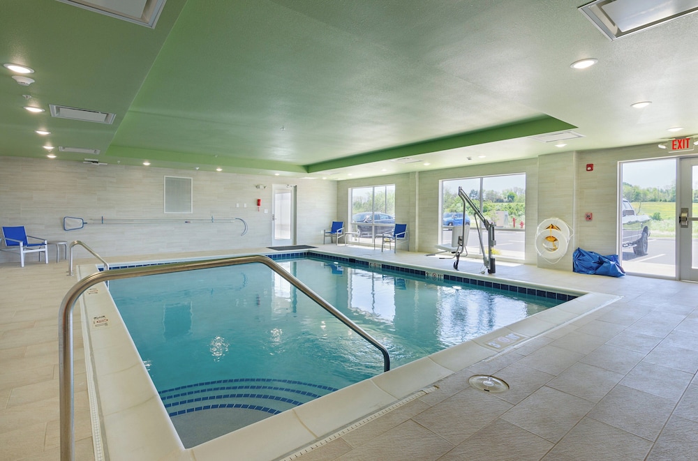 Holiday Inn Express & Suites Abingdon by IHG - photo 7