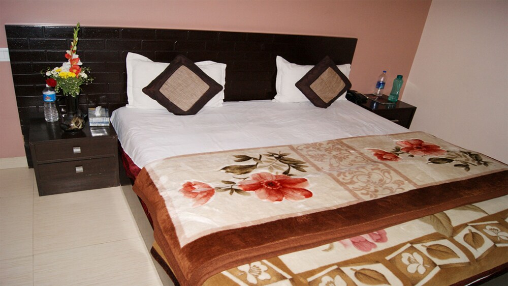 Maxfort Cyber City - last minute hotel in Gurgaon
