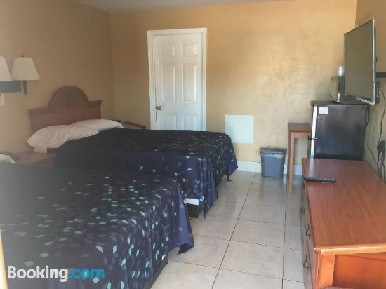 A1A Travel Inn - photo 10