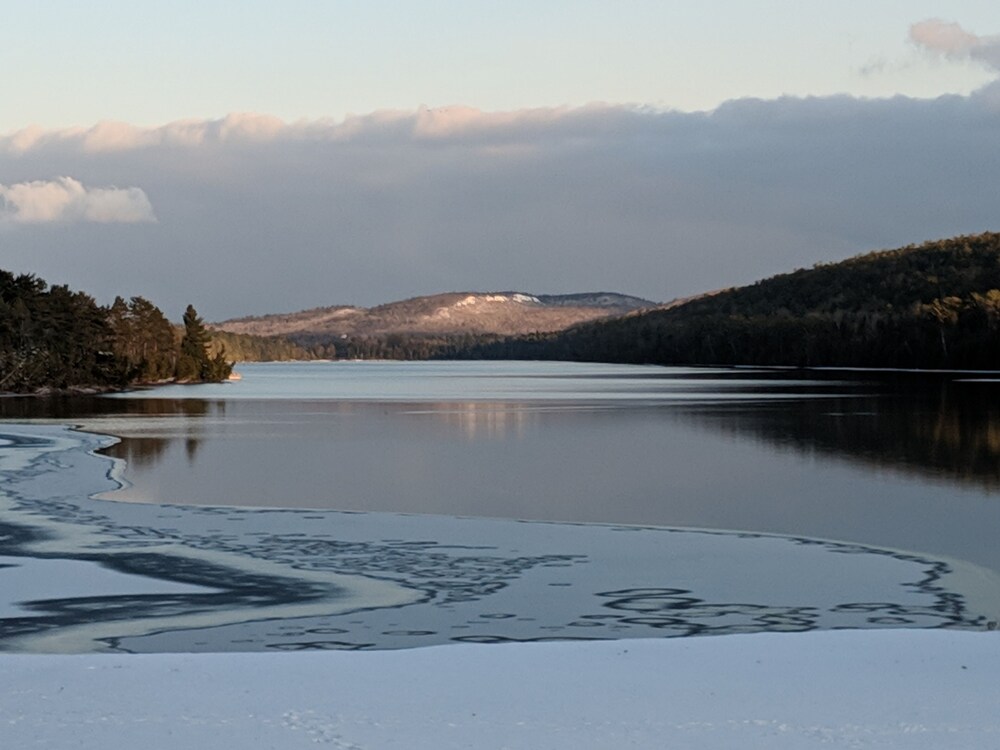 Lake Fanny Hooe Resort 2 Bed With Balcony #12 1 Bedroom Hotel Room by RedAwning - photo 8