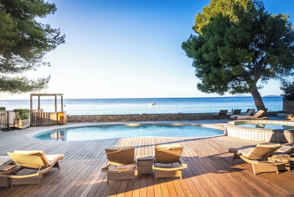 La Pinède Plage — 4-Star Luxury Hotel in La Croix-Valmer, France