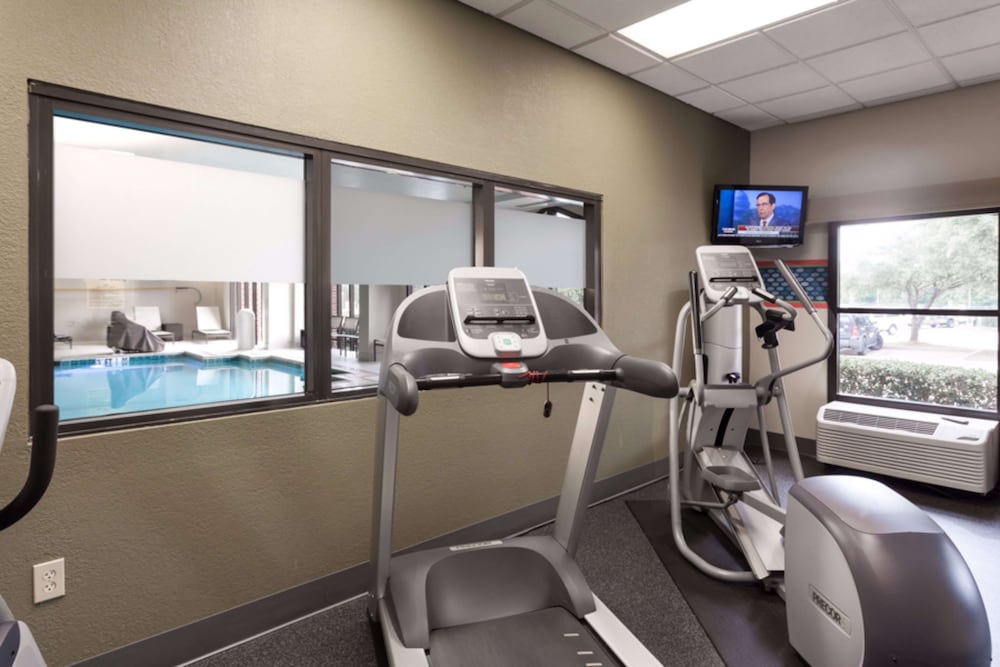 Hampton Inn & Suites Dallas DFW Airport North Grapevine - photo 29