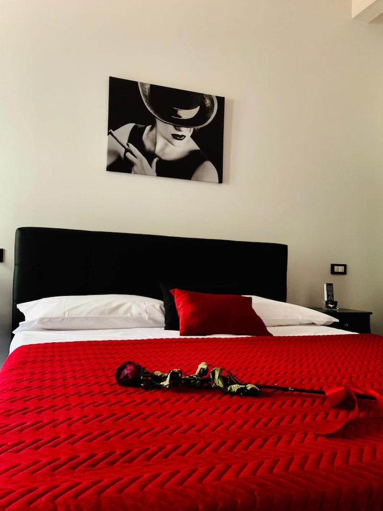 Garda Relais Luna Blu in Peschiera Del Garda, Italy