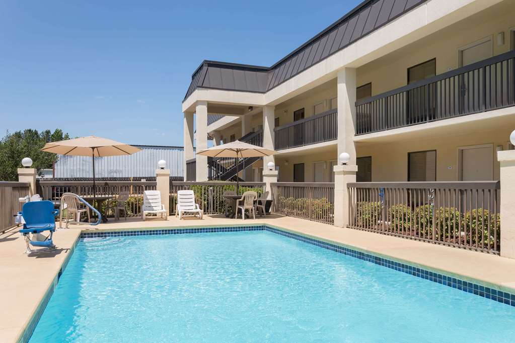 Baymont by Wyndham Griffin - photo 10