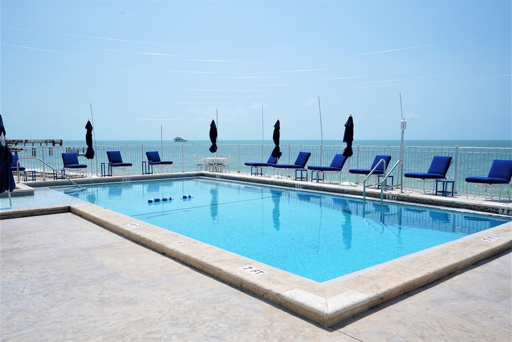 Glunz Ocean Beach Hotel & Resort - photo 65
