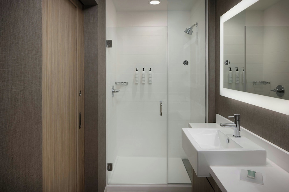 SpringHill Suites by Marriott Bowling Green - photo 17