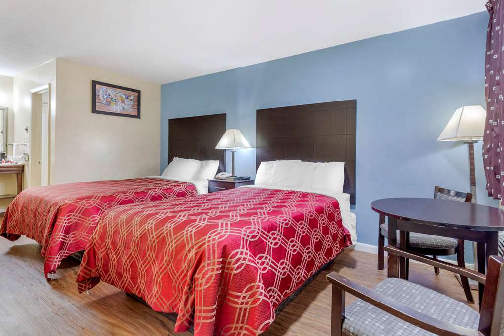 Econo Lodge Woodstock Shenandoah Valley I 81 - photo 28