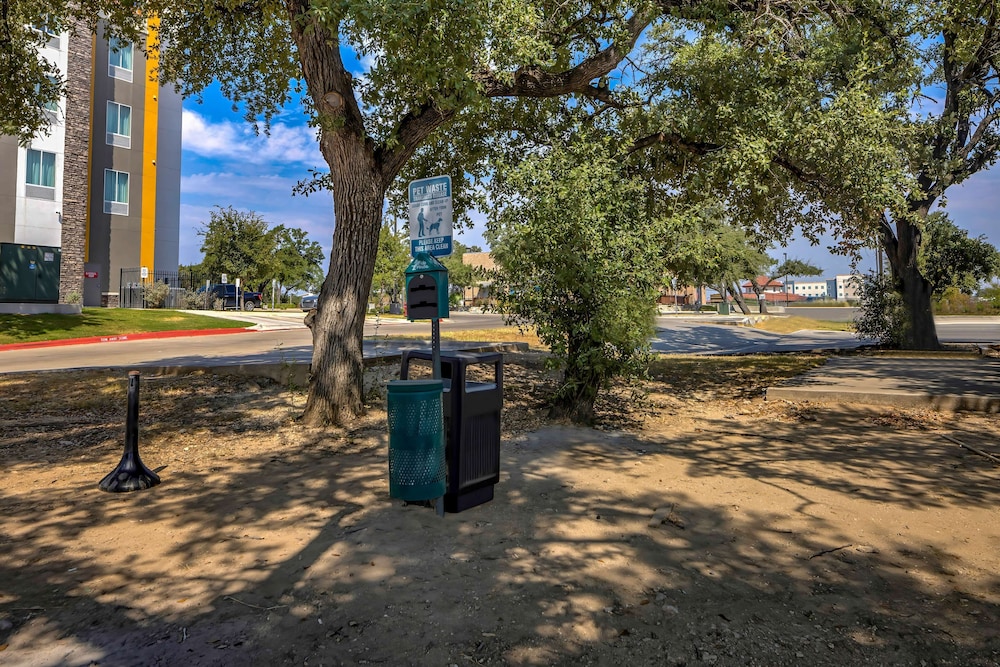 Motel 6 Cedar Park TX - photo 26