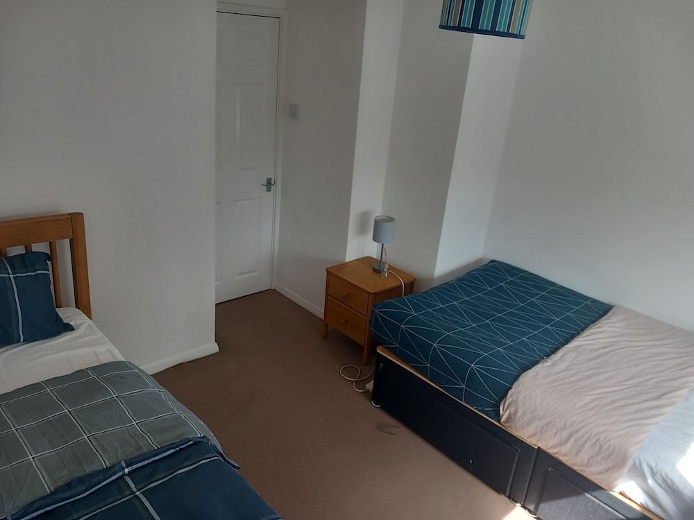 Cozy Bromley Hideaway Perfect for Couples in Bromley, United Kingdom