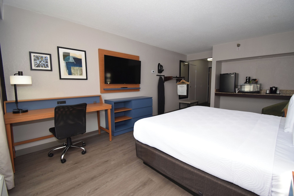 Country Inn & Suites by Radisson Coon Rapids MN - photo 13