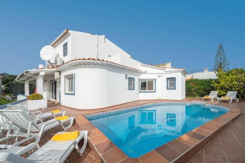 Casa Alegria Carvoeiro — 4-Star Luxury Hotel in Carvoeiro, Portugal