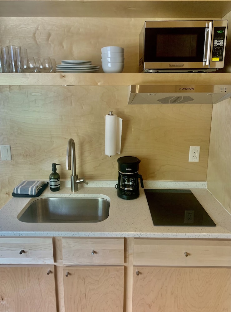 Cedar Creek Lodging & RV Park - photo 33