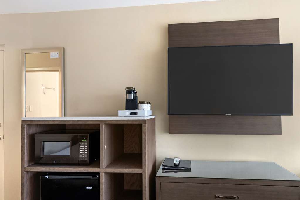 Best Western Plus Kansas City Sports Complex Hotel - photo 34