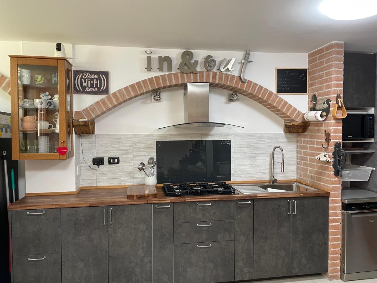 In&Out Apartment Mostacciano Eur — 4-Star Luxury Hotel in Rome, Italy