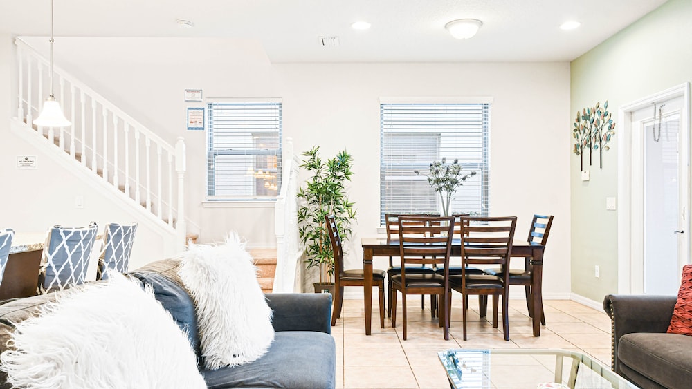 Free Waterpark Access 5br Resort Townhome w Pool - photo 47