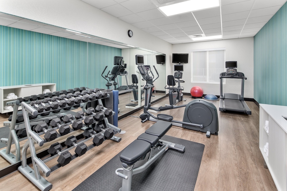 Holiday Inn Express & Suites Palm Bay by IHG - photo 17
