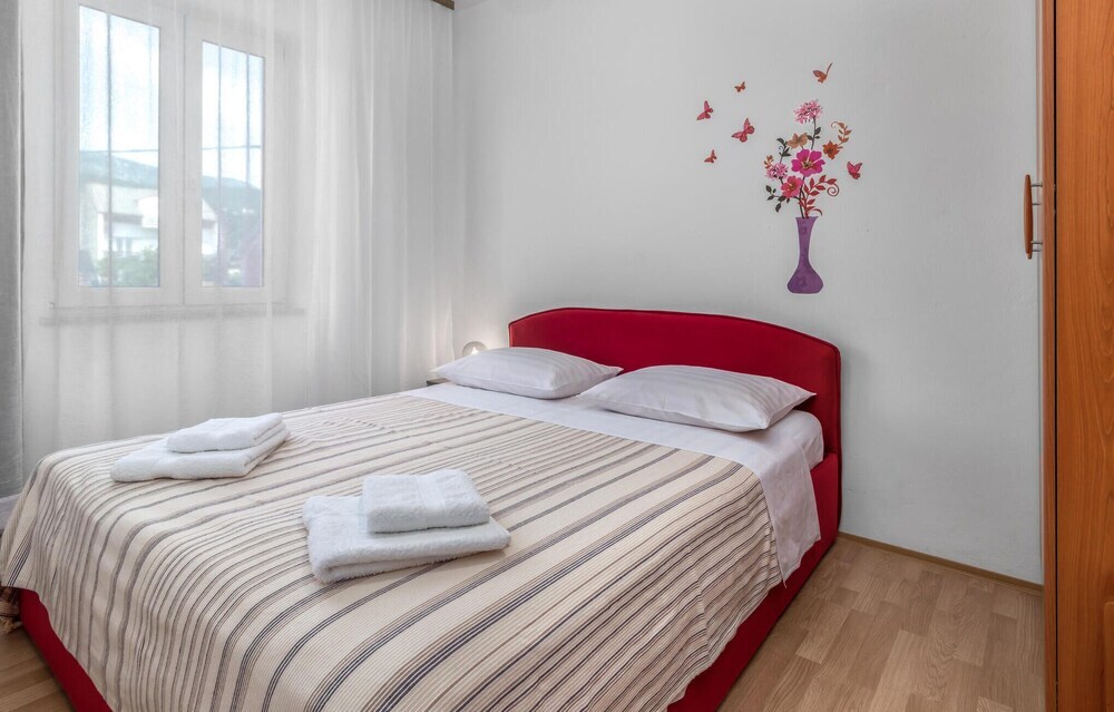 Apartments in Jadranovo 42073 — 4-Star Luxury Hotel in Jadranovo, Croatia