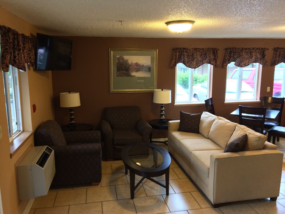 The Varsity Inn North - photo 27
