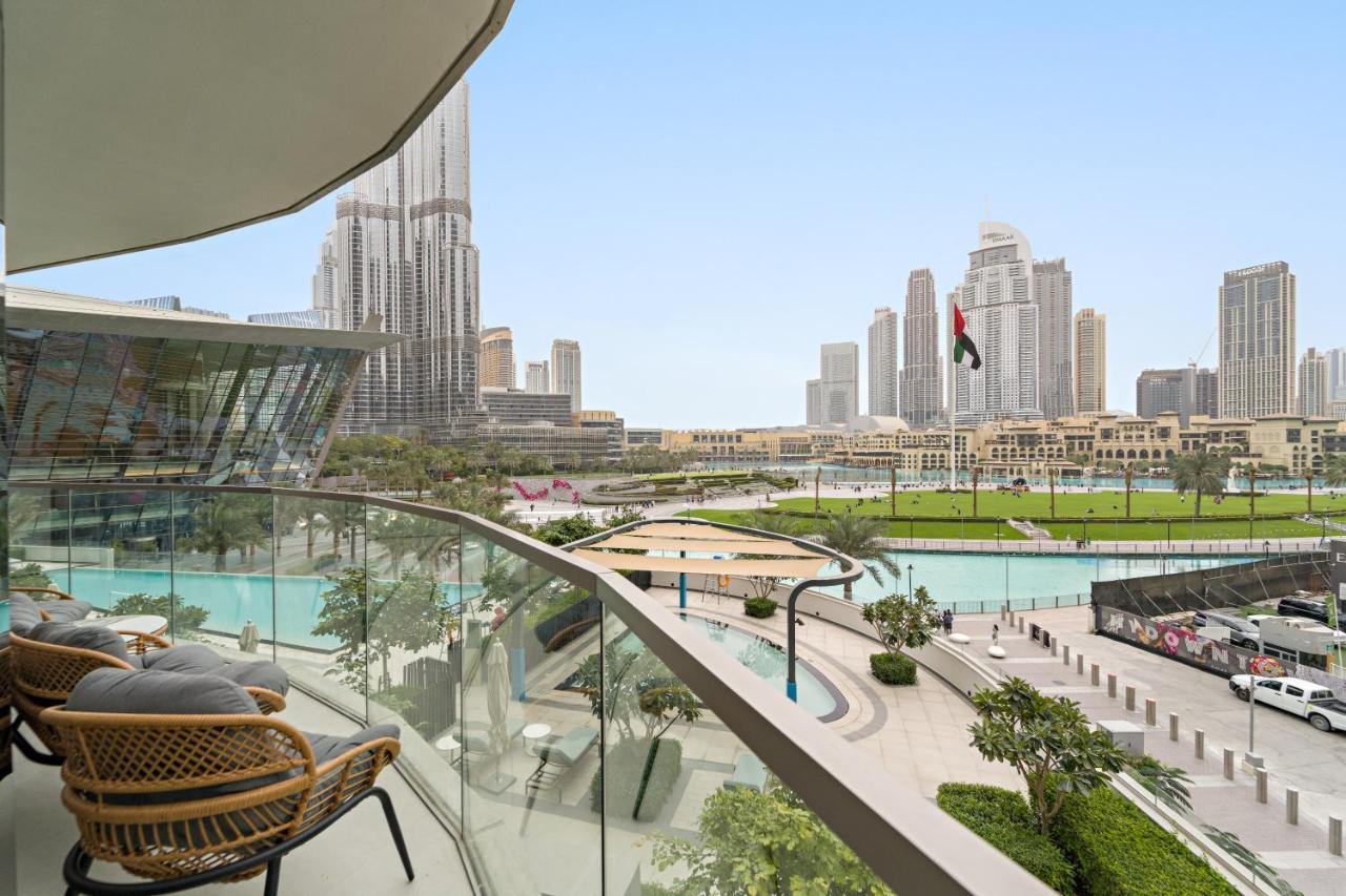 Enjoy Best Burj Khalifa & Fountain Views From Balcony Luxury 2BR 3 Mins from Dubai Mall Like Home — 4-Star Luxury Hotel in Dubai, United Arab Emirates