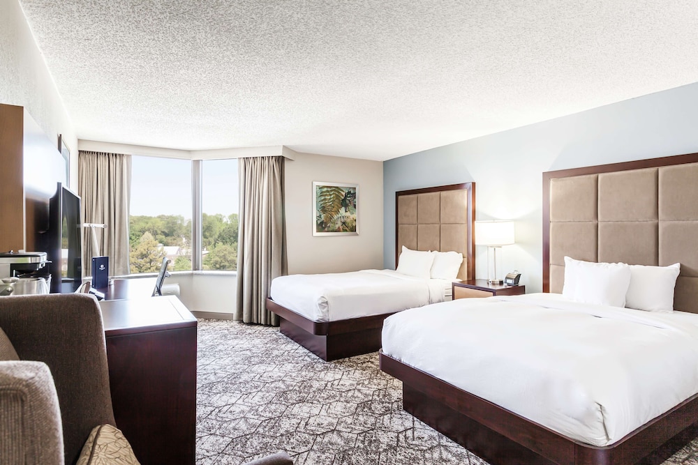 DoubleTree by Hilton Hotel Memphis - photo 16