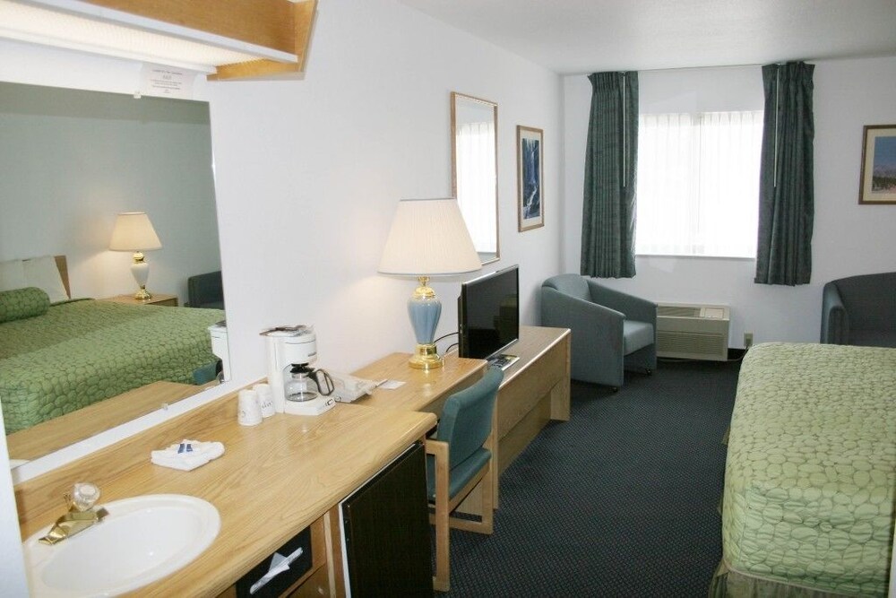 Pagosa Springs Inn & Suites - photo 13