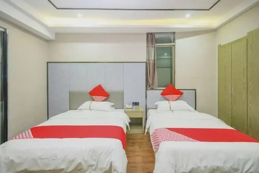 Menghui Dongjiang Haina Hotel in Tangdong, People's Republic of China