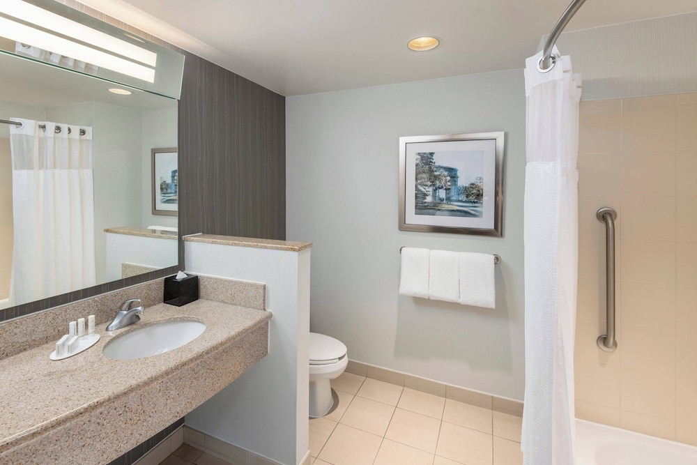 Courtyard by Marriott Philadelphia Valley Forge Collegeville - photo 13