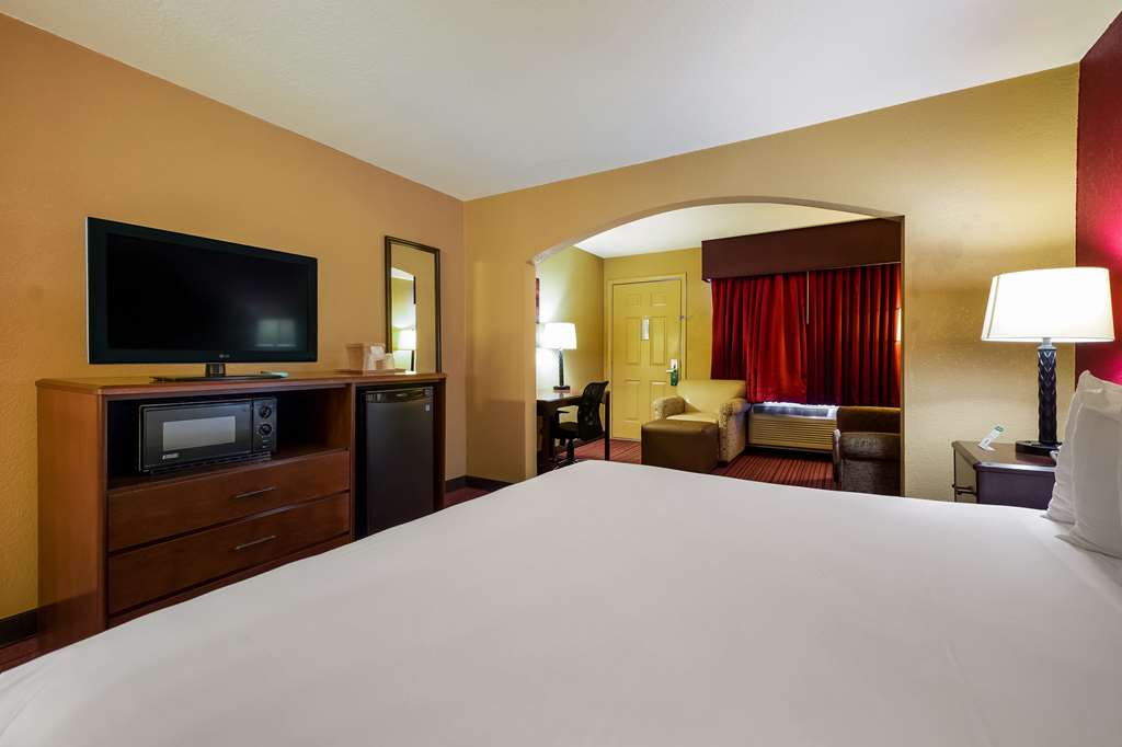 Quality Inn & Suites West Helena - photo 11