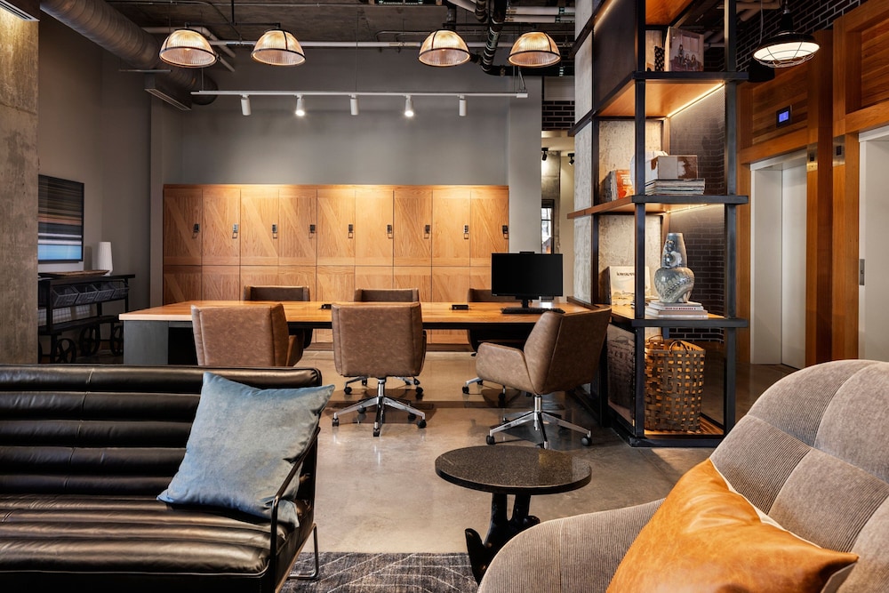 Moxy Omaha Downtown - photo 31