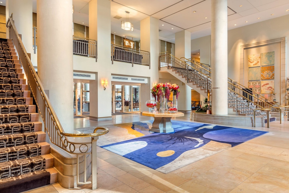 Omni Los Angeles Hotel at California Plaza - photo 2