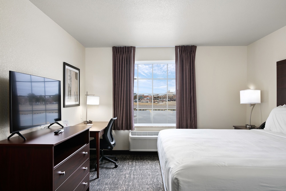 Cobblestone Inn & Suites Yuma - photo 28