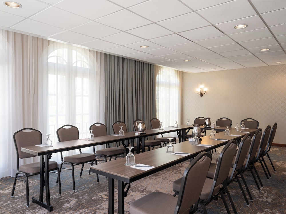 Crowne Plaza Phoenix Chandler Golf Resort by IHG - photo 115