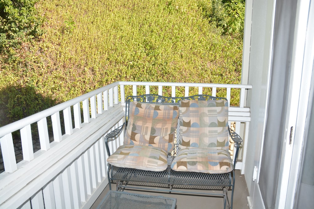 Arroyo Vista Inn - photo 45