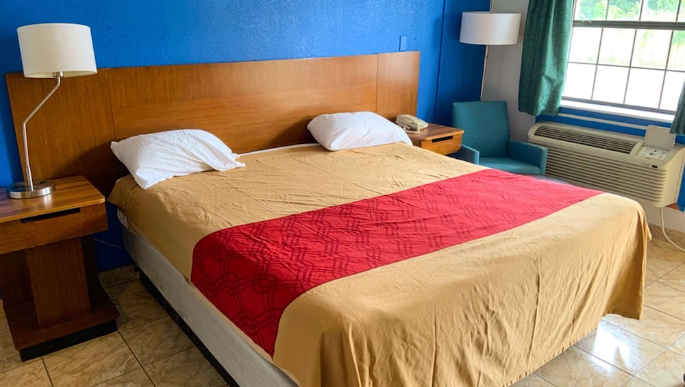 Luxury Inn & Suites Forrest City - photo 8