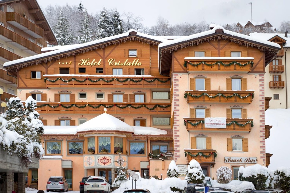 Hotel Cristallo - carbon neutral hotel in Andalo