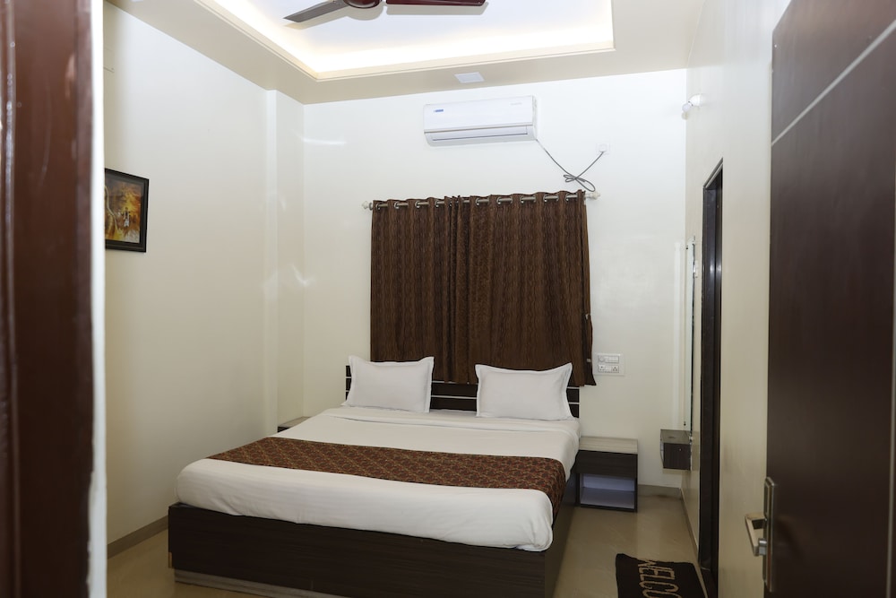 Balaji Lodging — hotel in Pandharpur