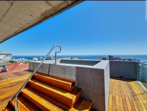 Luxury Studio Near Beach with AC and Patio